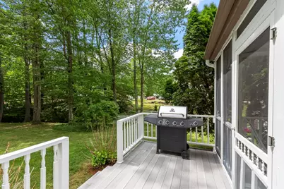 6 Redwood St, Townsend, MA 01469 - Photo 8