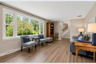 6 Redwood St, Townsend, MA 01469 - Photo 8