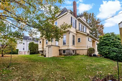 216 Prospect St, Fall River, MA 02720 - Photo 2
