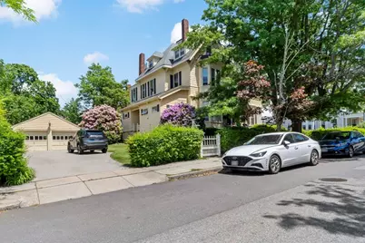 216 Prospect St, Fall River, MA 02720 - Photo 1