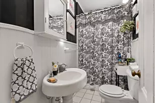 216 Prospect St, Fall River, MA 02720 - Photo 16