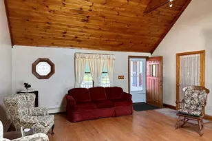 842 Wood St, Swansea, MA 02777 - Photo 8