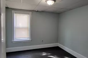 19 Gardner Ave, Lowell, MA 01854 - Photo 10