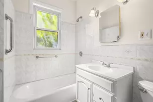 21 Kingsboro Park, Boston, MA 02130 - Photo 18