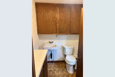 26 Elm St, Spencer, MA 01562 - Photo 16