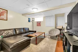 194 W Fifth St, Boston, MA 02127 - Photo 6