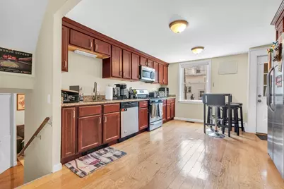 194 West 5th Street, Boston, MA 02127 - Photo 2