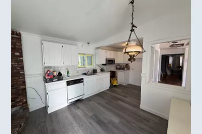 26 Glenwood St, Lynn, MA 01902 - Photo 2