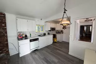 26 Glenwood St, Lynn, MA 01902 - Photo 2