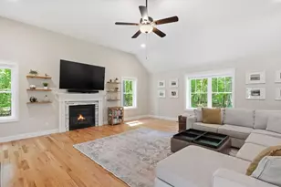 109 Thurlow St, Georgetown, MA 01833 - Photo 18