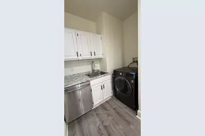 27 Hosmer St #1, Boston, MA 02126 - Photo 6