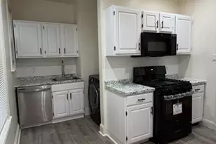 27 Hosmer St, Boston, MA 02126 - Photo 4