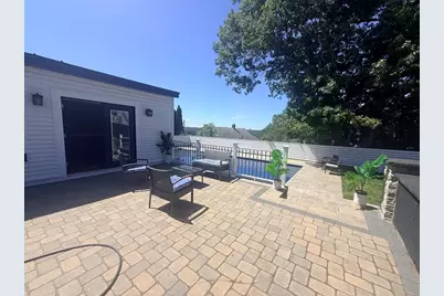 7 Berkeley St, Melrose, MA 02176 - Photo 34