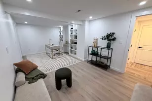 7 Berkeley St, Melrose, MA 02176 - Photo 18