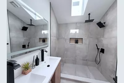 7 Berkeley St, Melrose, MA 02176 - Photo 10