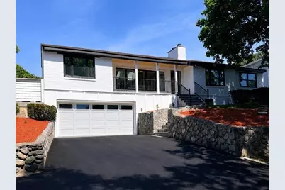 7 Berkeley St, Melrose, MA 02176 - Photo 1