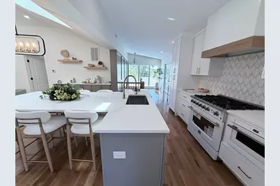 7 Berkeley St, Melrose, MA 02176 - Photo 6