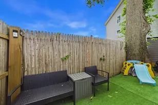 615 Robeson St, Fall River, MA 02720 - Photo 16