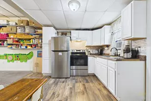 615 Robeson St, Fall River, MA 02720 - Photo 18