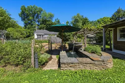 35 Rust Avenue, Northampton, MA 01060 - Photo 4