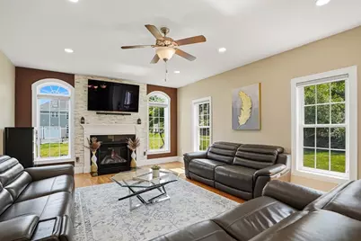 120 Mohawk Path, Holliston, MA 01746 - Photo 12