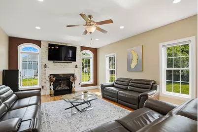 120 Mohawk Path, Holliston, MA 01746 - Photo 14