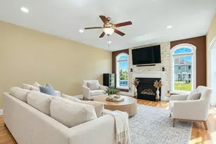 120 Mohawk Path, Holliston, MA 01746 - Photo 8