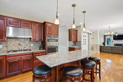 120 Mohawk Path, Holliston, MA 01746 - Photo 14