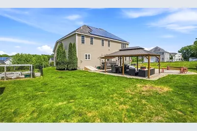 120 Mohawk Path, Holliston, MA 01746 - Photo 4