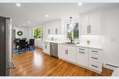 11 Lawndale Rd, Tyngsborough, MA 01879 - Photo 6