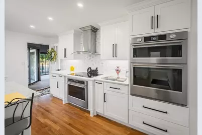 11 Lawndale Rd, Tyngsborough, MA 01879 - Photo 6