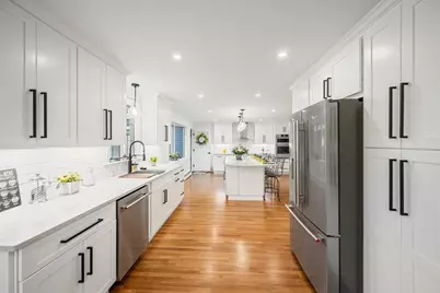 11 Lawndale Rd, Tyngsborough, MA 01879 - Photo 8