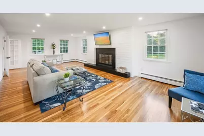 11 Lawndale Rd, Tyngsborough, MA 01879 - Photo 10