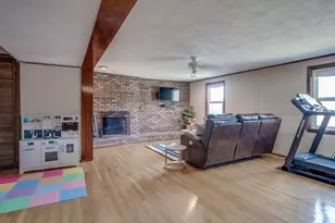 7 Briarwood Rd, Woburn, MA 01801 - Photo 16