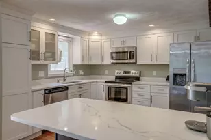 7 Briarwood Rd, Woburn, MA 01801 - Photo 2
