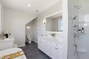 67 Queen St, East Greenwich, RI 02818 - Photo 24