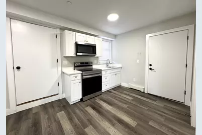 189 E Merrimack Street #12, Lowell, MA 01852 - Photo 2