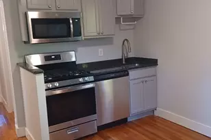 142 Warren Rd, Framingham, MA 01702 - Photo 4