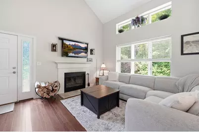 13 Corey Way #13, Northborough, MA 01532 - Photo 4
