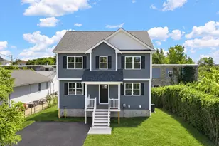 42 Ross St, Fall River, MA 02723 - Photo 1