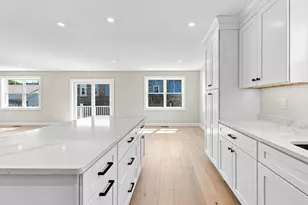 42 Ross St, Fall River, MA 02723 - Photo 8