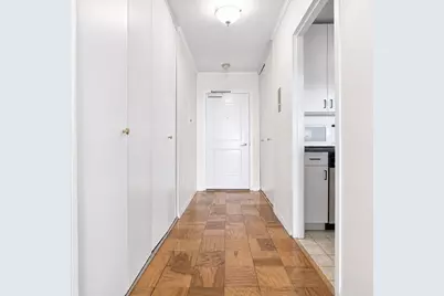 8 Whittier Pl #21B, Boston, MA 02114 - Photo 14