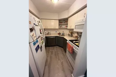 135 Pleasant St #308, Brookline, MA 02446 - Photo 4