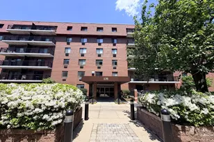 135 Pleasant St, Brookline, MA 02446 - Photo 18