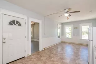 208 Prospect St, Chicopee, MA 01013 - Photo 4