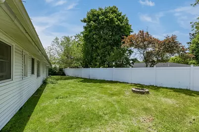 8 Andover Road, Beverly, MA 01915 - Photo 28