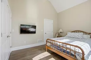 27 W River St, Upton, MA 01568 - Photo 28
