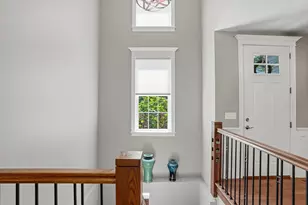 27 W River St, Upton, MA 01568 - Photo 4