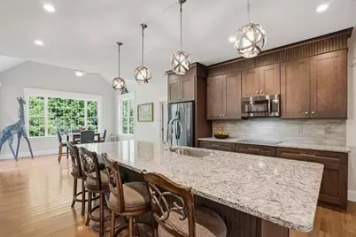 27 W River St, Upton, MA 01568 - Photo 6