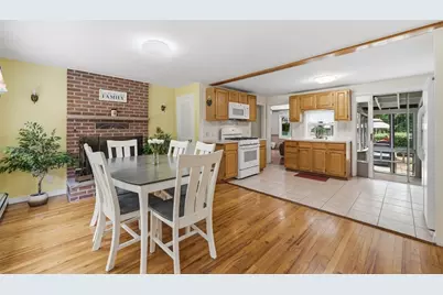 296 Bigelow St, Marlborough, MA 01752 - Photo 6